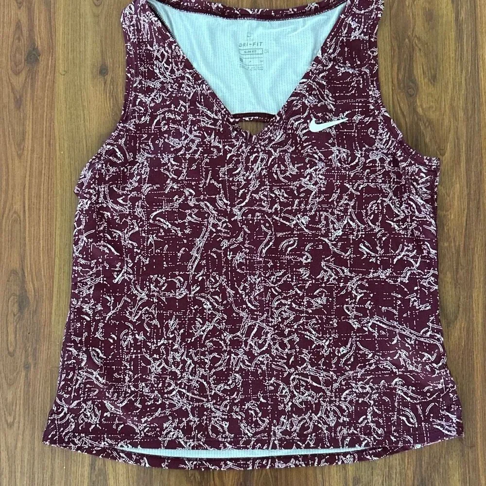 Nike dri fit cranberry purple printed Slim fit tank top size S